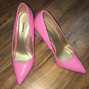 Bright Pink Pointed Toe Heels